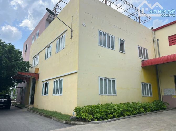 XƯỞNG BÁN 5000m2 TRONG KCN LÊ MINH XUÂN 3_ Giá 69 Tỷ  còn
