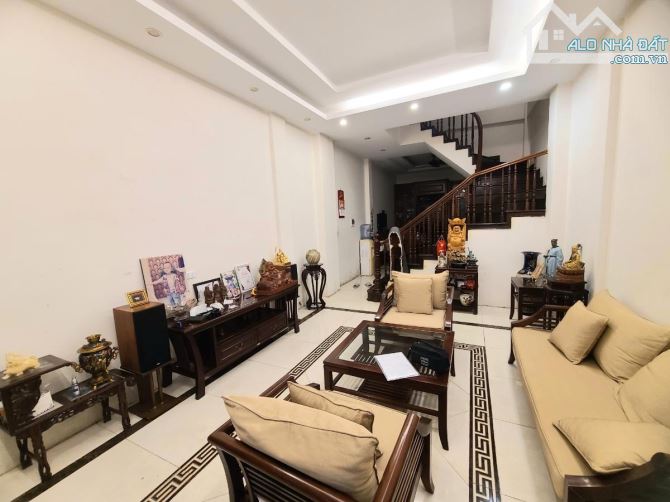 Bán Nhà! Nguyễn Tuân Thanh Xuân- Phân Lô- Oto- 10m Ra Phố- 50m 5 Tầng Mt 4m Giá 19,6 Tỷ