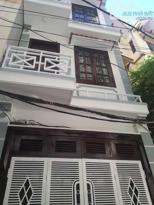 NGUYỄN CÔNG TRỨ 35m 3T MT4,5 lô góc- Ngõ thông,ba bước ra ôt ô, đường hồ Hương Viên.