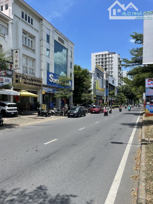 Tài sản kép giữa khu đô thị kiểu mẫu – 108m² đất + gần 300m² sàn, giá chỉ 32.9 tỷ