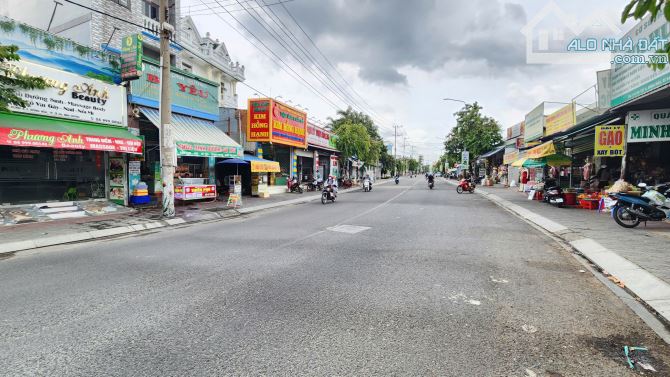 Bán nhà cấp 4 (5x35m), mặt tiền Trần Hưng Đạo p. Đông Hòa, đang thuê 12tr/th