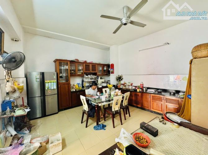 Lô góc 2 mặt thoáng, VIP Quận 10, ngang lớn hiếm có, đa công năng