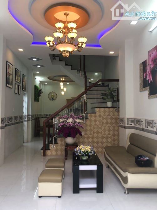 Hàng Hiếm Trung Tâm Q3 – Nhà HXH 2 Lầu Nguyễn Thông – Giá Tốt Cho Nhà Đầu Tư
