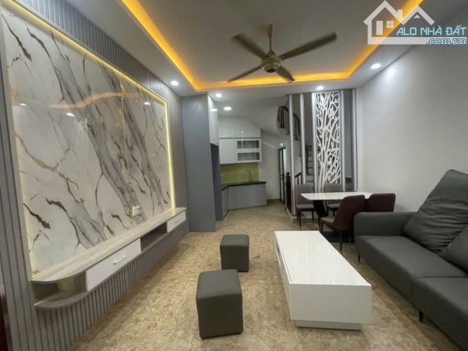 Bán Nhà đẹp xuất sắc Thụy Phương, 5,65 tỷ, 34,1m2, 5 tầng, hàng xóm thân thiện, giao thông