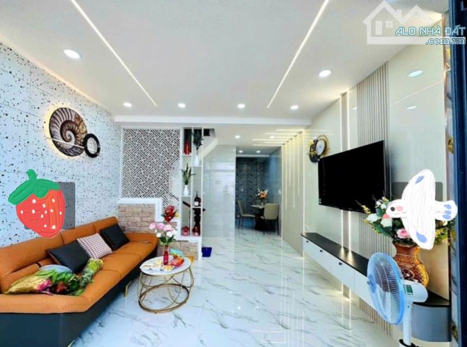 Nhà đẹp, Tân Quý, Tân Phú, 2 tấm, 4x12, giá 4.4 tỷ.
