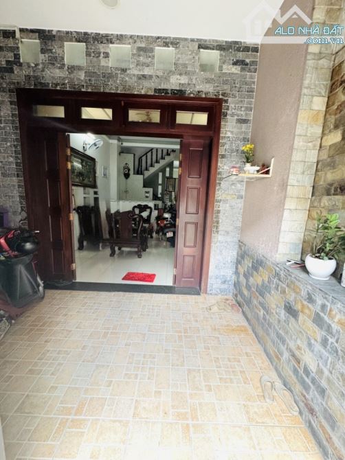RẺ HIẾM -NHÀ 3 TẦNG GẦN LÊ TRỌNG TẤN GIÁP TÂN PHÚ- HẺM XE HƠI - 60M2 (4x15) - CHỈ HƠN 5 TỶ