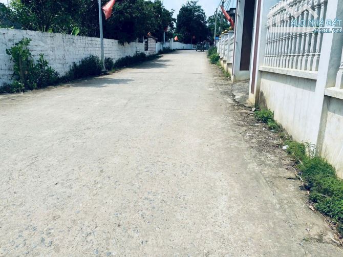 Bán đất Ba Vì, xã Minh Quang, thôn Dy 3600m, 200tc, oto tránh, mt rộng, view núi, 7.62tỷ