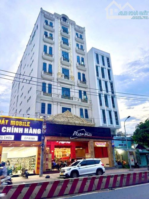 🔥Khuôn đất khủng!!! Mặt tiền Quốc Lộ 13 - 17x35m (563m2) - CTXD hầm 9 tầng - 70 tỷ