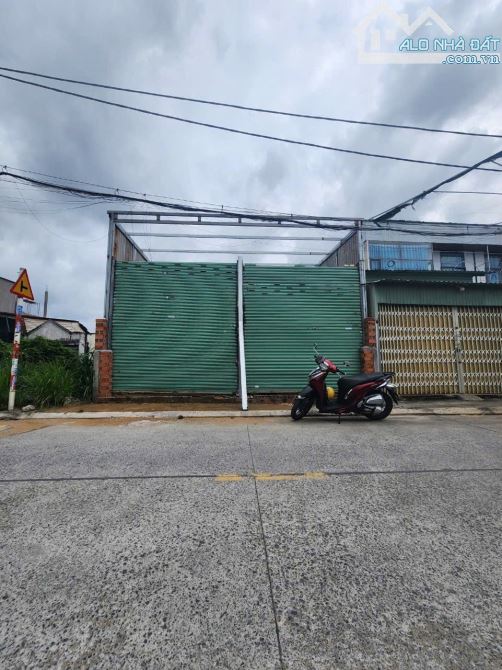 🔥Kho Xưởng MẶT TIỀN BỜ KÈ TX25.p THẠNH XUÂN,Q12,dt 130,3m2 (7x19)6,5tỷ ,Tl