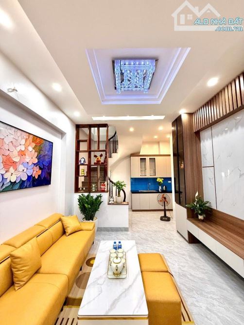 BÁN NHÀ NGÕ 1 BÙI XƯƠNG TRẠCH 31m2 5 TẦNG MT 4m CHỈ 7.26 TỶ NHÀ ĐẸP Ở NGAY - NGÕ THÔNG