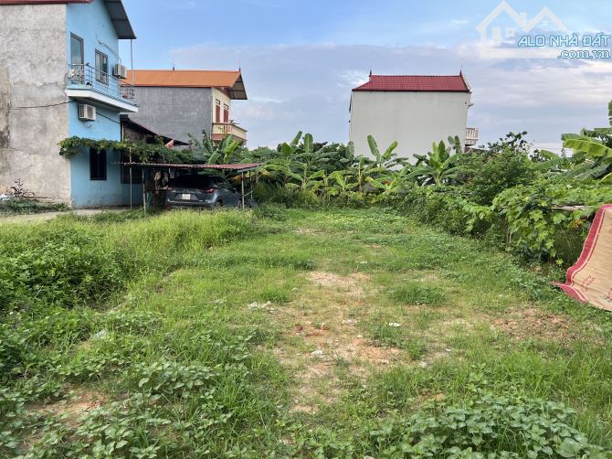 Lô đất 120m đầu trục chính thoáng mát .kinh doanh .Bắc Thượng-Quang Tiến