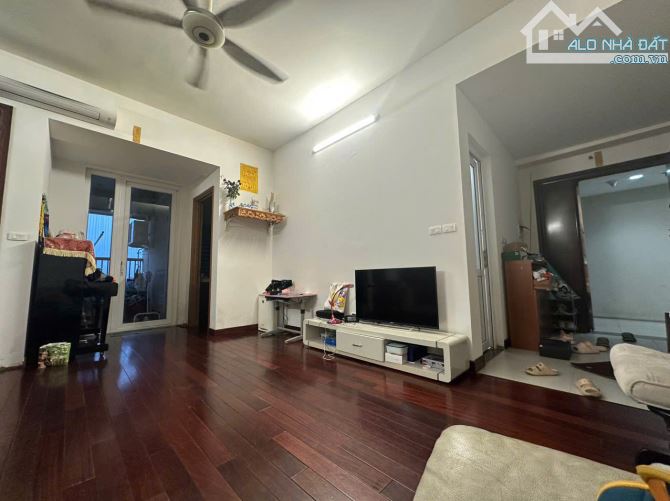 Bán gấp CH N07B1 Thành Thái DT 107,5m căn góc 3PN hướng ĐN Full NT SĐCC giá 8 tỷ
