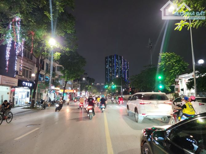 Bán gấp nhà 4T Lê Trọng Tấn, Thanh Xuân, Phân lô ô tô tránh. 135m2, MT 4,5m, giá 37 tỷ