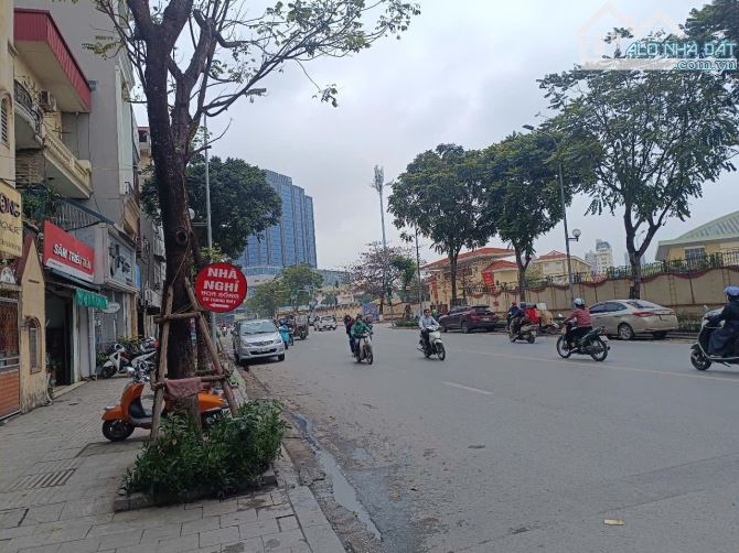 Rẻ quá, bán đất tặng nhà phố Lê Trọng Tấn, Thanh Xuân, ngõ ô tô. 138m2, MT4.6m, 35,2 tỷ