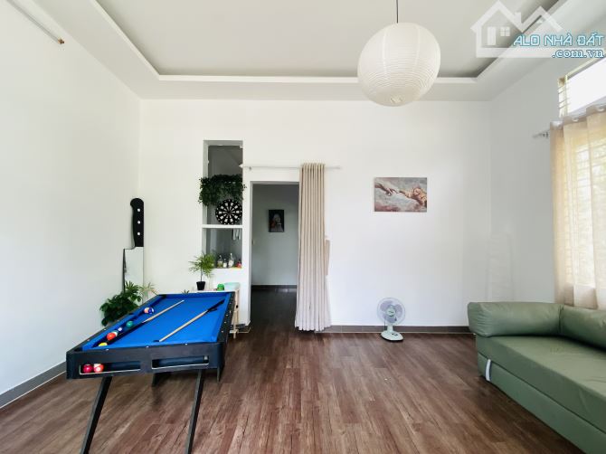 Cho thuê nhà sân vườn 241m² mặt tiền đường Hoàng Minh Châu gần chợ Biên Hoà giá 13 triệu
