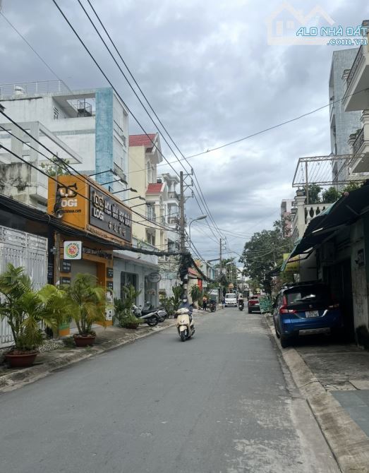 PHAN HUY ÍCH P15 TÂN BÌNH ,DT 4 × 18 ,4 TẦNG ,HXT THÔNG ,GẦN SÂN BAY ,EMART ,NHỈNH 8 TỶ