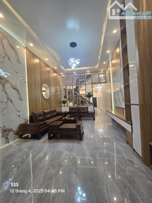 Bán nhà 3 tầng Khu Vạn Phúc, ph Thanh Bình, TP Hải Dương, 76m2, mt 4m, 3 ngủ, 3 vs, 5.68 t