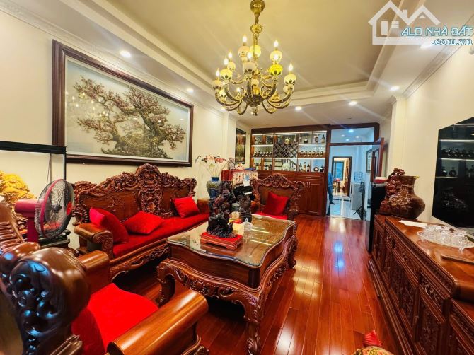 Bán Nhà Bồ Đề Long Biên, 76m2, 7 Tầng, Ô Tô, Chỉ 19 Tỷ