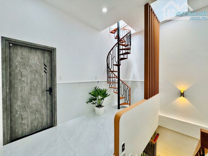 Chính chủ bán nhà Huỳnh Văn Bánh 2 MT, ngang 4.6m, 59m2, giá chỉ 8.2 tỷ - 10