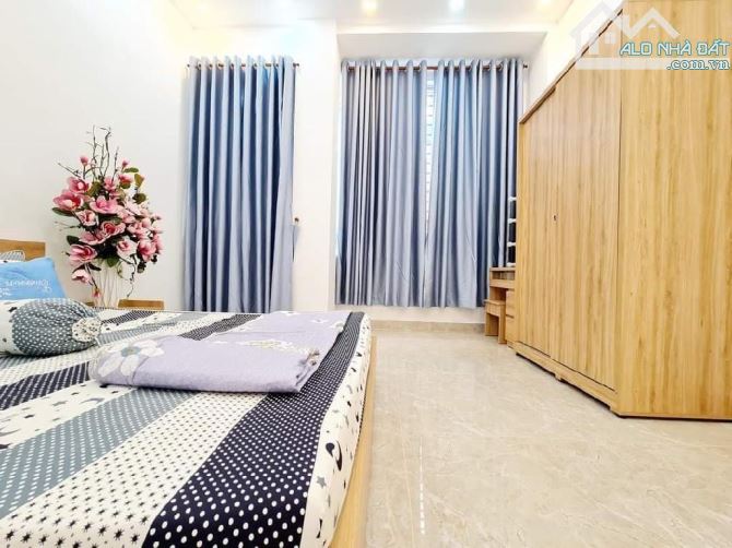 Bán nhà chính chủ hẻm 5m gần chợ xóm mới p16 Gò Vấp.Giá 5,3tỷ - 10