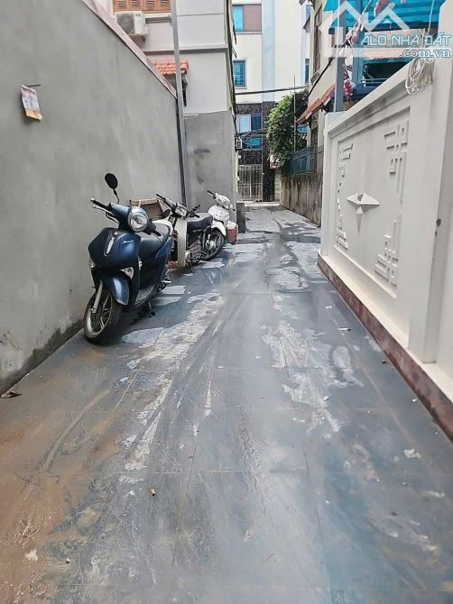 NHÀ ĐẸP CẦU DIỄN - THANG MÁY - Ô TÔ ĐỖ CỬA - 32M2 - 6 TẦNG - NHỈNH 7 TỶ - 10