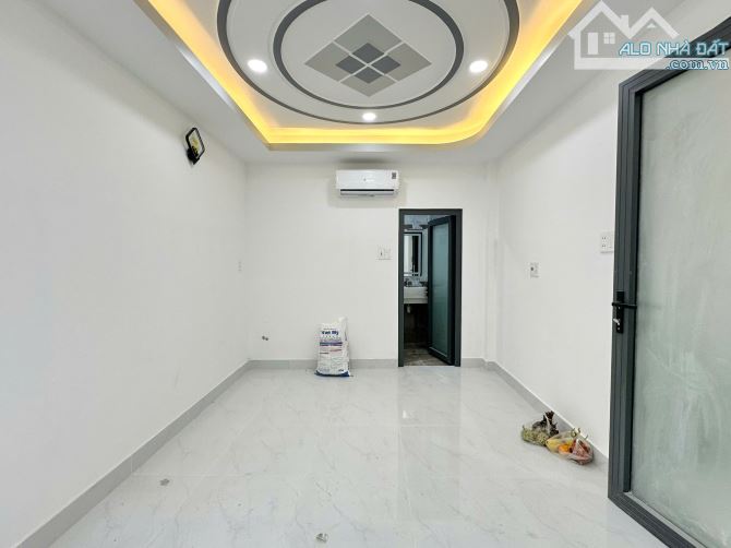 Bán nhà 3 tầng, 43m2, 4PN, gần MT Đoàn Thị Điểm, 8.6 tỷ - 11