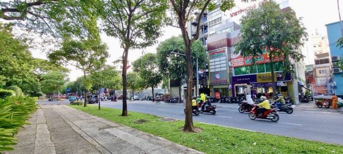 Ngộp bank! Bán gấp MT Võ Thị Sáu, Q3. DT: 5x15m (5 tầng, thang máy), vỉa hè 6m, 28,9 tỷ - 1
