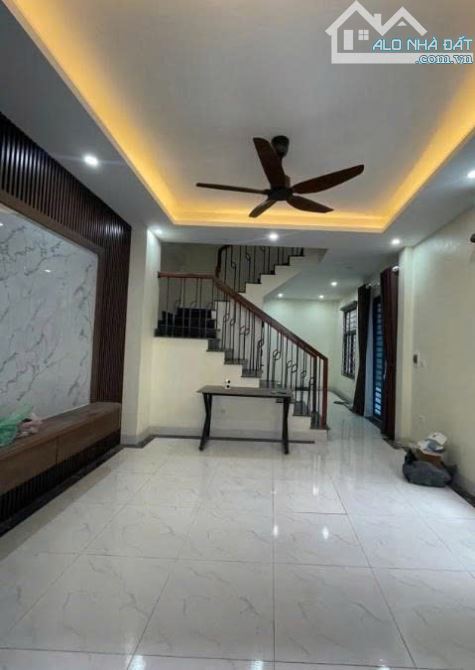 BÁN NHÀ TÂY MỖ_41M2X4T, GẦN HỒ, Ô TÔ DỪNG ĐẬU, SÁT VINCOM, NHIỀU NGỦ, NGÕ NÔNG, NHỈNH 6 TỶ - 1