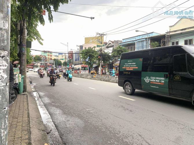 Ngộp Bank Gấp Bán giảm khủng. Mặt Tiền Kinh Doanh Phan Văn Hớn 167m2,3 Tầng giá cực sốc - 1