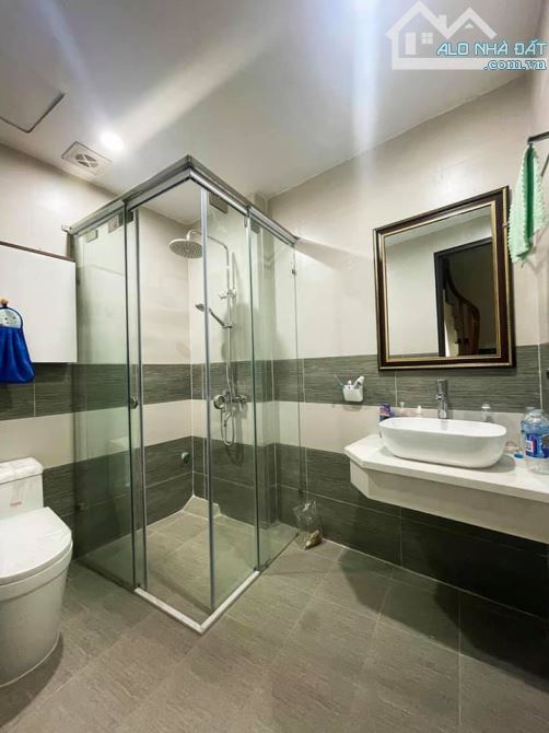 Bán nhà Vũ Tông Phan, Thanh Xuân: 34m2*3T chỉ 3 tỷ 2,  3 ngủ, nhà xây bê tông chắc chắn, ở - 1