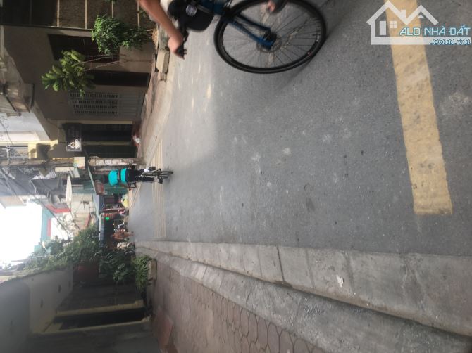 Bán nhà Kim Đồng , phân lô , vỉa hè , kinh doanh , ô tô vào dt 50m x 5T x 16,7 Tỷ - 1
