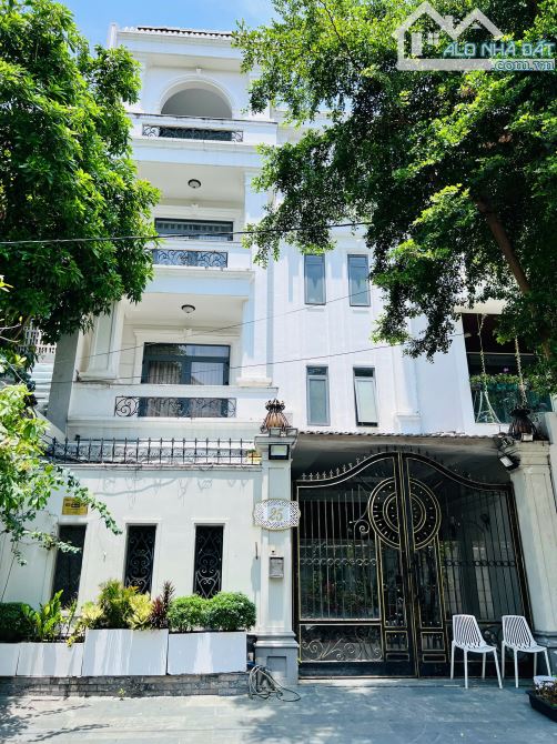 Cần Tiền Bán gấp lô đất biệt thự view sông MÁT MẺ nam long quận 7, DT 8X20 =160M2 - 1