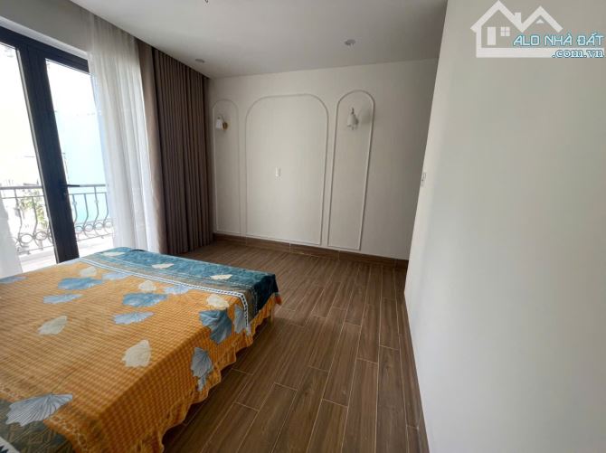 CHO THUÊ NHÀ ĐẸP 3 TẦNG MỚI XÂY KIỆT BÀ TRIỆU ĐỐI DIỆN SIÊU THỊ GO - 1