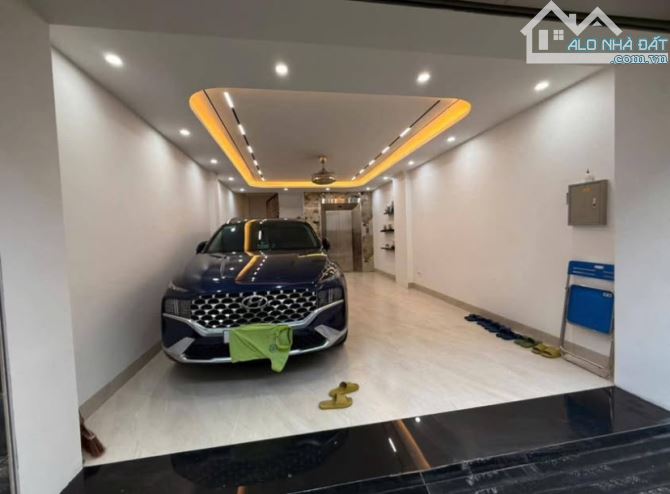 NHÀ PHÂN LÔ HOÀNG QUỐC VIỆT_ CẦU GIẤY- GARA Ô TÔ- THANG MÁY- DT 50M2, 6 TẦNG, XÂY MỚI - 1
