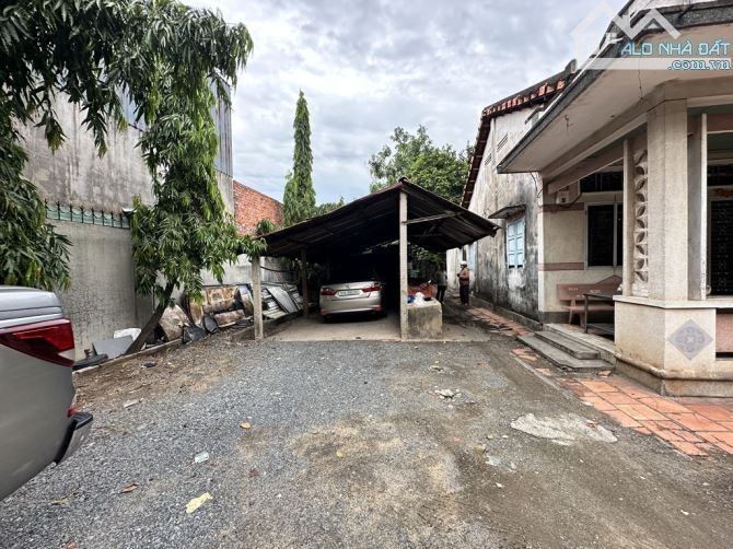Đất 23 x 37 đường Trương Thị Hoa, 850m2 full thổ cư, kế bên Gò Vấp - 1