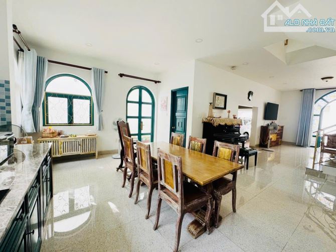 Nhà 3 tầng sân vườn + gara ô tô ngay mặt tiền Linh Đông vành đai 2 Phạm Văn Đồng DT 8x19 - 1