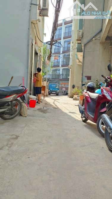 BÁN NHÀ LÔ GÓC PHỐ THẠCH BÀN LONG BIÊN 7 TỶ 40m, 6 tầng, MT 4m, Ô Tô KD, Thang máy ,Gần Hồ - 1