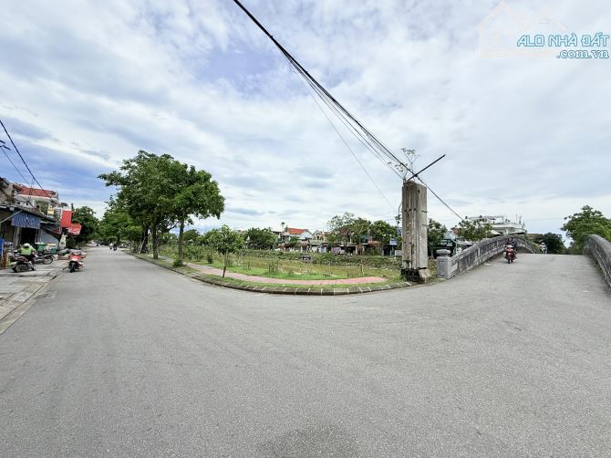 HÀNG HIẾM NỘI THÀNH NHÀ HAI TẦNG MẶT TIỀN TRIỆU QUANG PHỤC VIEW SÔNG SIÊU ĐẸP - 1
