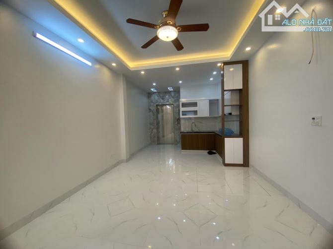 Bán Nhà Xuân La - Tây Hồ - 37M2 - 6 Tầng, Thang Máy -MT 6m - Gần Phố-Gần Hồ Tây -10 Tỷ Hơn - 1