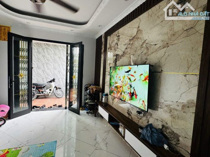 Bán nhà 30.3m² tại Xuân Phương, ngõ nông - lựa chọn an cư vững vàng giữa lòng Nam Từ Liêm - 1