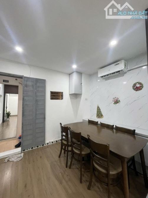 Bán Tập Thể Tầng 3 phố Kim Ngưu, 2 Ngủ, 2 Thoáng vĩnh viễn, DTSD 60m2 - 1