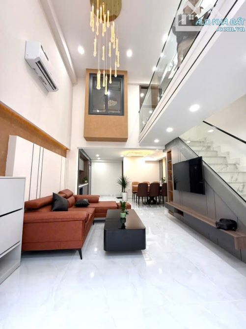 Chợ Bà Chiểu- Nhà Mới Ở Ngay- 3 Tầng 36m2- Ngang 4,7m Nở Hậu- 3PN-  Chỉ 7 Tỷ 168 (TL) - 1