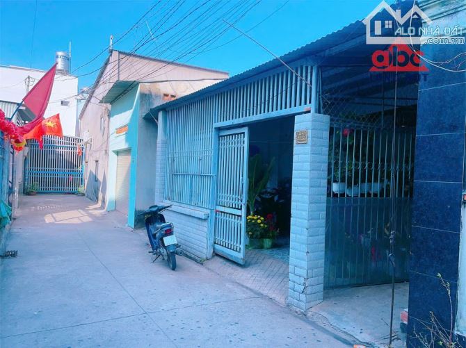 👉 Bán nhà 221m² Long Bình Biên Hoà – 5 phòng ngủ – sổ riêng thổ cư – giá chỉ 3,7 tỷ - 1
