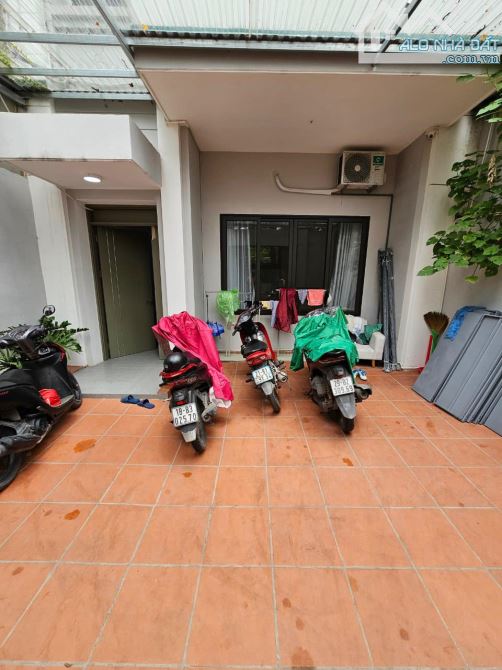 Nhà đẹp ở luôn Khuất Duy Tiến Thanh Xuân Sổ vuông117m 4 tầng MT6m2 Giá 29tỷ Ngõ ô tô tránh - 1