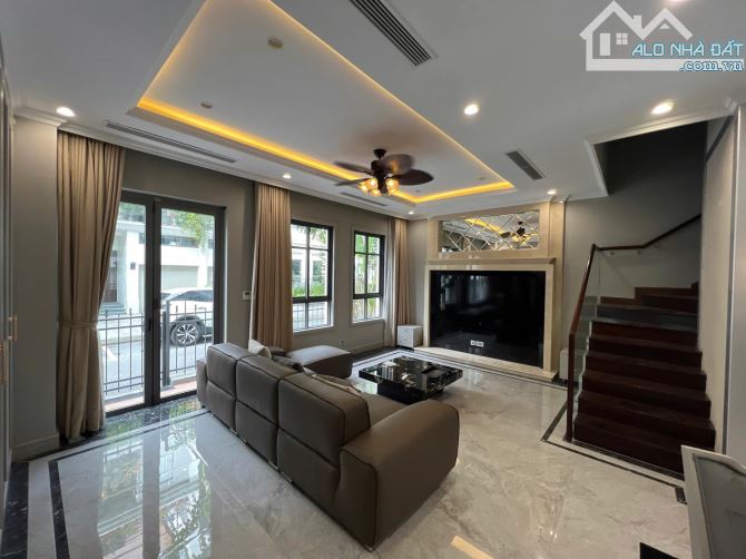 Biệt thự The Manor Nguyễn Xiển Hoàng Mai. Sổ vuông 100m, 5 tầng MT6m6 Giá 33 tỷ - 1