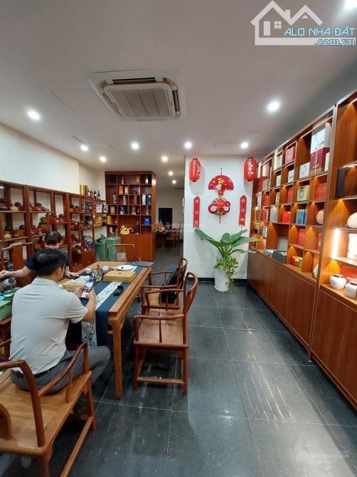 Bán nhà Lạc Long Quân - toà văn phòng - ô tô tránh - 65m2 - 7 tầng thang máy, giá 22.8 tỷ - 1