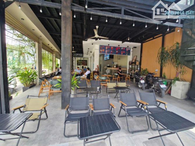 MẶT TIỀN GÒ CÁT - PHÚ HỮU Q9 - 180m2 - lô GÓC - NAGNG 9m - 1