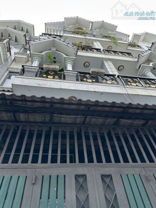 ÔTÔ NGỦ TRONG NHÀ - 5 TẦNG MỚI - 4X16M - KHU VIP CAO TẦNG  - GẦN EMART - GIÁ 6.X TỶ - 1