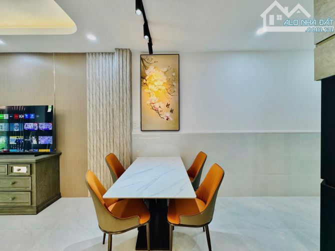 Chính chủ bán nhà Huỳnh Văn Bánh 2 MT, ngang 4.6m, 59m2, giá chỉ 8.2 tỷ - 16