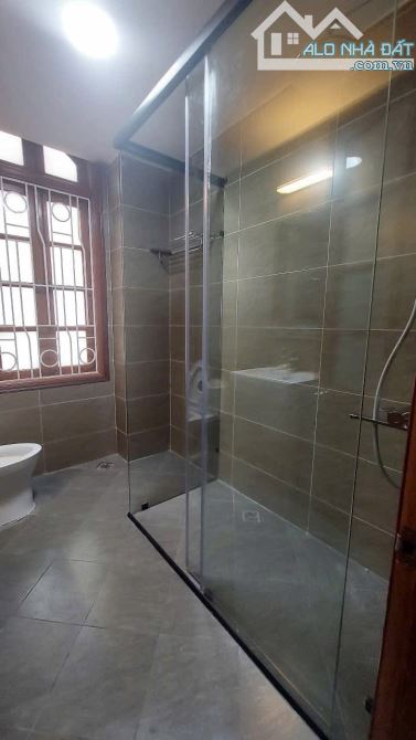 BÁN NHÀ PHÂN LÔ QUAN NHÂN 90m2 - 6T - MT 4.5m - 30.5 TỶ - Ô TÔ TRÁNH - KINH DOANH - 16